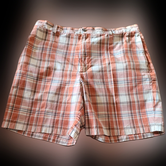 TURNBURY SIZE 40 MEN'S PLAID SHORTS - Picture 1 of 5